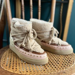 Inuikii Wedge Sole Boot size 39